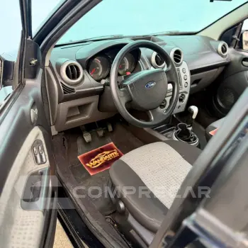 Fiesta Sedan SE 1.6 8V Flex 4p