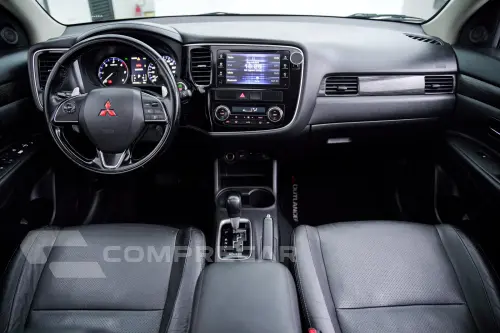 OUTLANDER 2.2 165cv Diesel Aut.