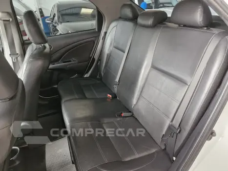 ETIOS 1.5 PLATINUM SEDAN 16V FLEX 4P AUTOMÁTICO