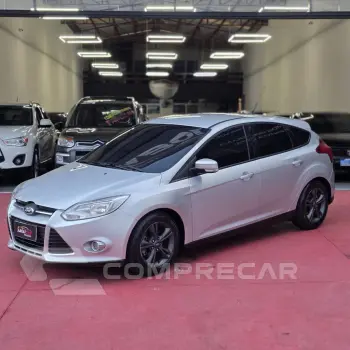 FORD Focus 1.6 S/1.6 SE Flex 16v 5p Aut 4 portas