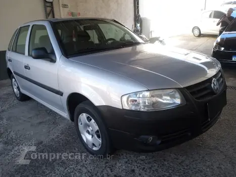 Volkswagen GOL 1.0 8V 4 portas