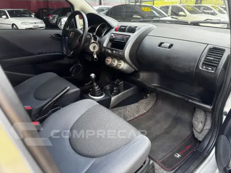 Fit 1.4 16V 4P LX FLEX