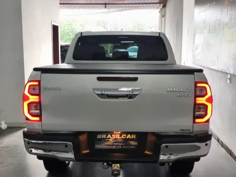HILUX 2.8 D-4D TURBO DIESEL CD SRX 4X4 AUTOMÁTICO