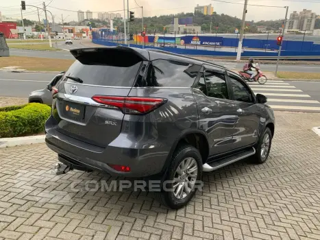 Hilux SW4 SRX 4x4 2.8 TDI 16V Dies. Aut.