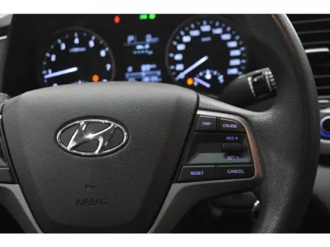 ELANTRA - 2.0 16V 4P AUTOMÁTICO