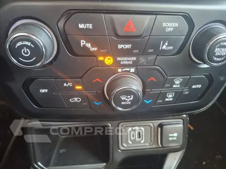 RENEGADE 1.3 T270 TURBO FLEX AT6
