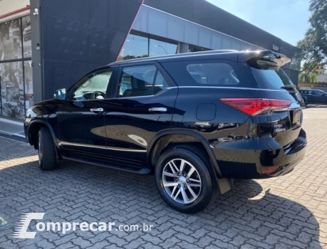 HILUX SW4 2.7 SR 4X2 16V