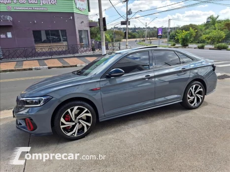 Volkswagen JETTA 2.0 350 TSI GLI 4 portas