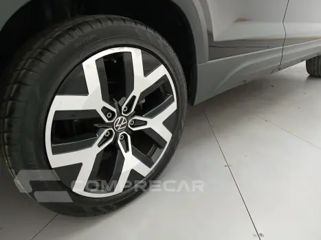 TAOS 1.4 250 TSI TOTAL FLEX HIGHLINE AUTOMÁTICO