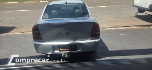 ASTRA 2.0 MPFI Advantage Sedan 8V