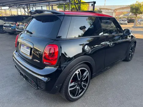 John Cooper Works 2.0 16V TURBO AUTOMÁTICO