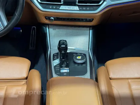 320i 2.0 16V TURBO GASOLINA M SPORT AUTOMÁTICO