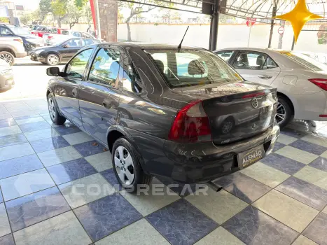 CORSA 1.0 MPFI Maxx Sedan 8V