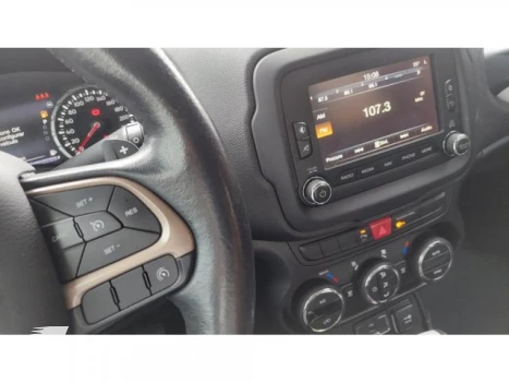 RENEGADE - 1.8 16V LONGITUDE 4P AUTOMÁTICO