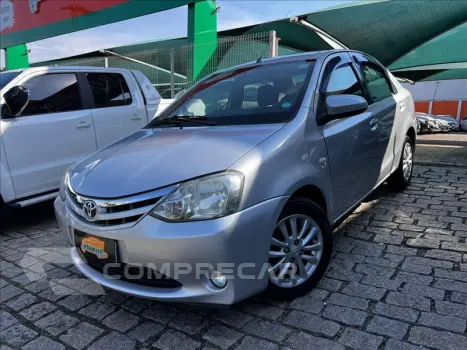 Toyota ETIOS 1.5 XLS Sedan 16V 4 portas