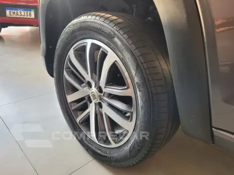 Strada Volcano 1.3 Flex 8V CD Aut.