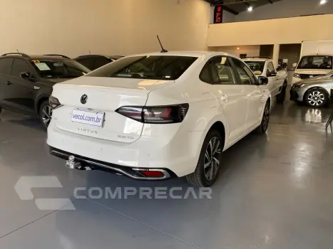 Virtus 1.0 4P 200 TSI FLEX HIGHLINE AUTOMÁTICO