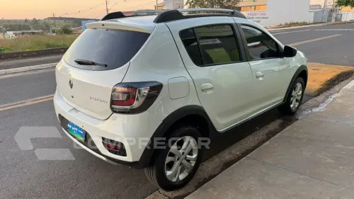SANDERO 1.6 16V SCE Stepway