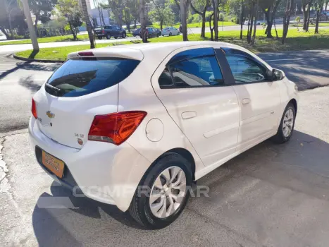 Onix Hatch 1.4 4P FLEX LT