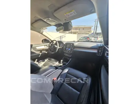 XC40 1.5 T5 RECHARGE MOMENTUM GEARTRONIC