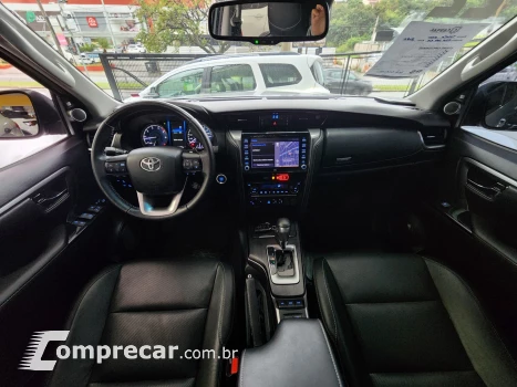 HILUX SW4 2.8 D-4d Turbo SRX 7L 4X4