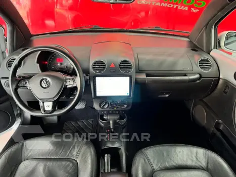 New Beetle 2.0 Mi 8V Gasolina 2P Automático