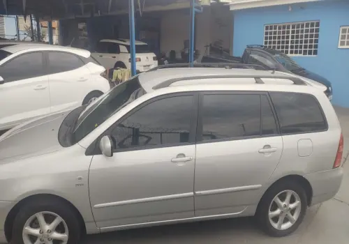 Corolla Fielder automática