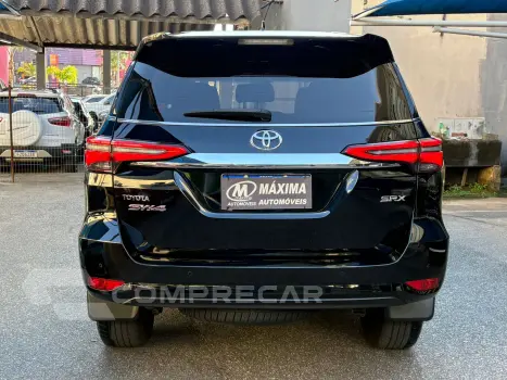 HILUX SW4 2.8 D-4d Turbo SRX 7L 4X4