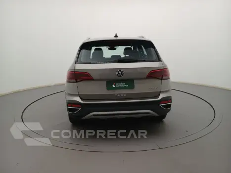 TAOS 1.4 250 TSI TOTAL FLEX HIGHLINE AUTOMÁTICO