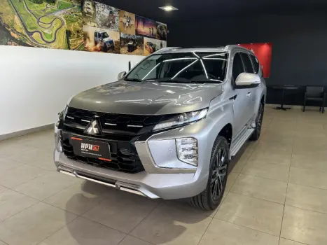 Mitsubishi PAJERO SPORT 2.4 16V Mivec Turbo Legend AWD 4 portas