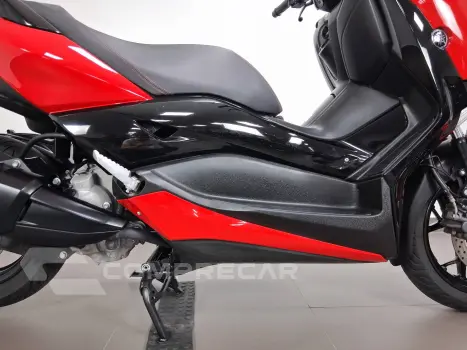 XMAX ABS