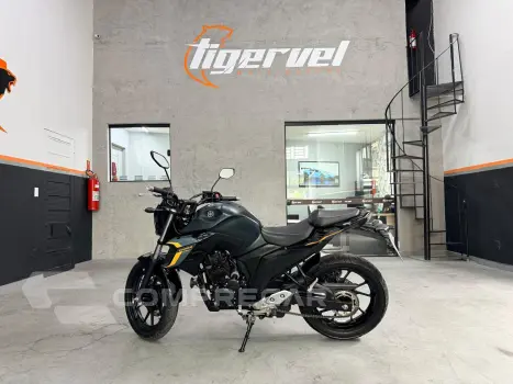 Fazer 250