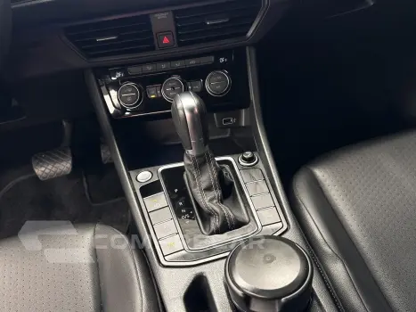 JETTA 1.4 250 TSI TOTAL FLEX R-LINE TIPTRONIC
