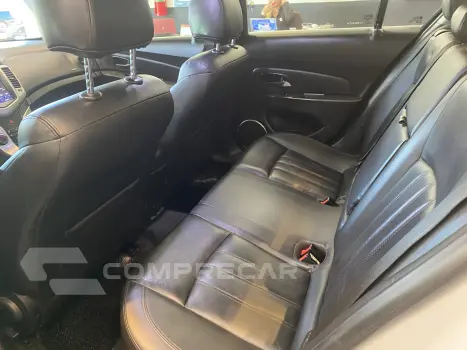 Cruze LT automático