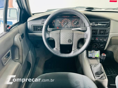 SANTANA 1.8 CL 8V ÁLCOOL 4P MANUAL
