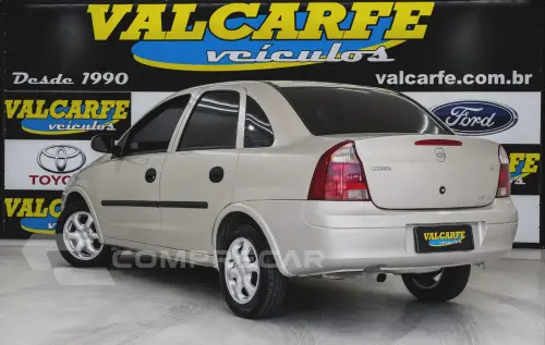 CORSA 1.8 MPFI Sedan 8V