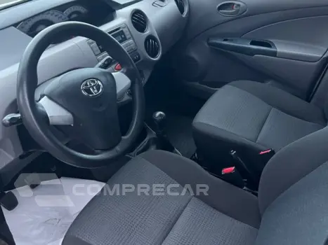 ETIOS HATCH - 1.3 XS 16V 4P MANUAL