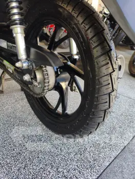 BIZ 125/125i Flex