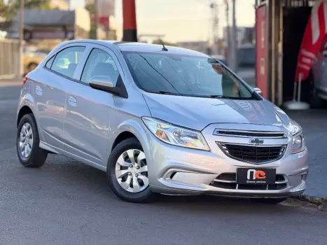 CHEVROLET ONIX HATCH Joy 1.0 8V Flex 5p Mec. 4 portas