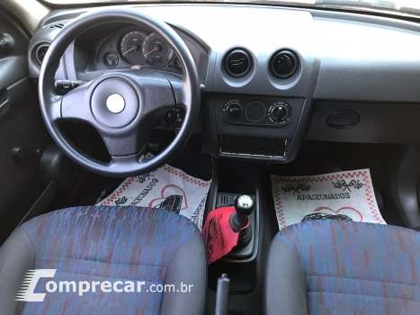 CELTA 1.0 MPFI Life 8V