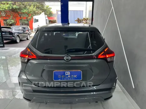 KICKS Active 1.6 16V Flex Aut.