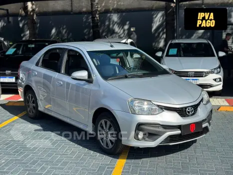 Toyota ETIOS 1.5 XLS Sedan 16V 4 portas