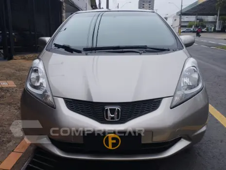 Fit 1.4 16V 4P LX FLEX
