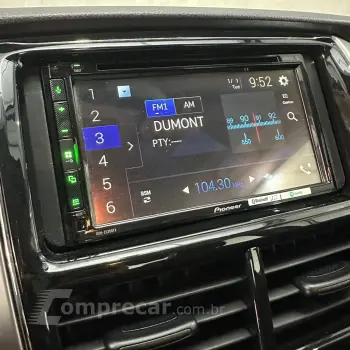 YARIS XL Live Sedan 1.5 Flex 16V 4p Aut.