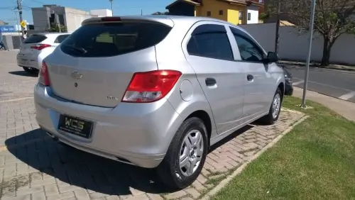 Onix Hatch LS 1.0 8V FlexPower 5P 2015