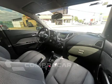 HB20S 1.6 COMFORT PLUS 16V FLEX 4P MANUAL