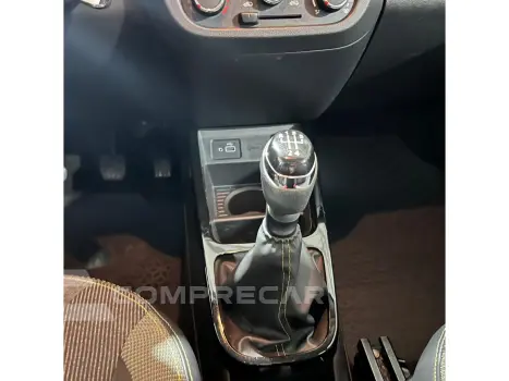 KWID 1.0 12V SCE FLEX OUTSIDER MANUAL