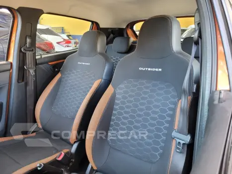 Kwid KWID OUTSIDER 1.0 Flex 12V 5p Mec.