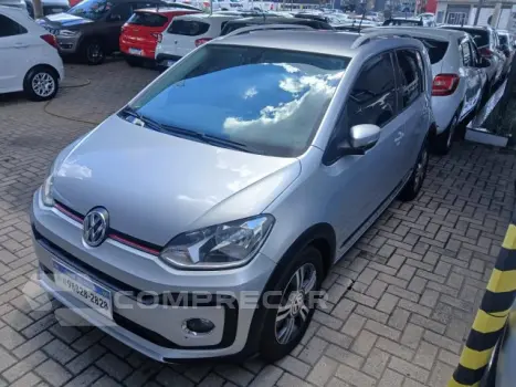 CROSS UP - 1.0 TSI 12V 4P MANUAL