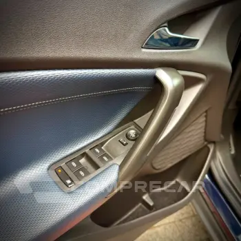 TRACKER 1.2 Turbo Premier